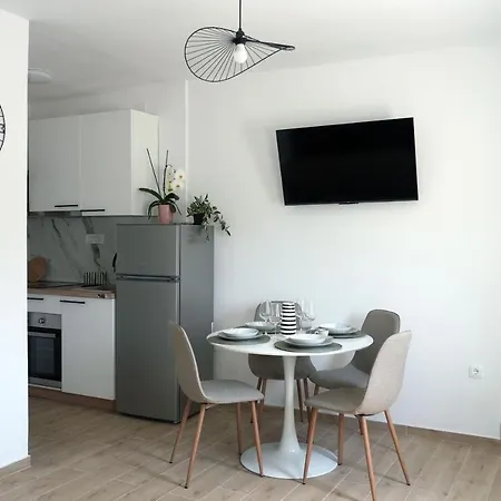 Twins 아파트 시베니크